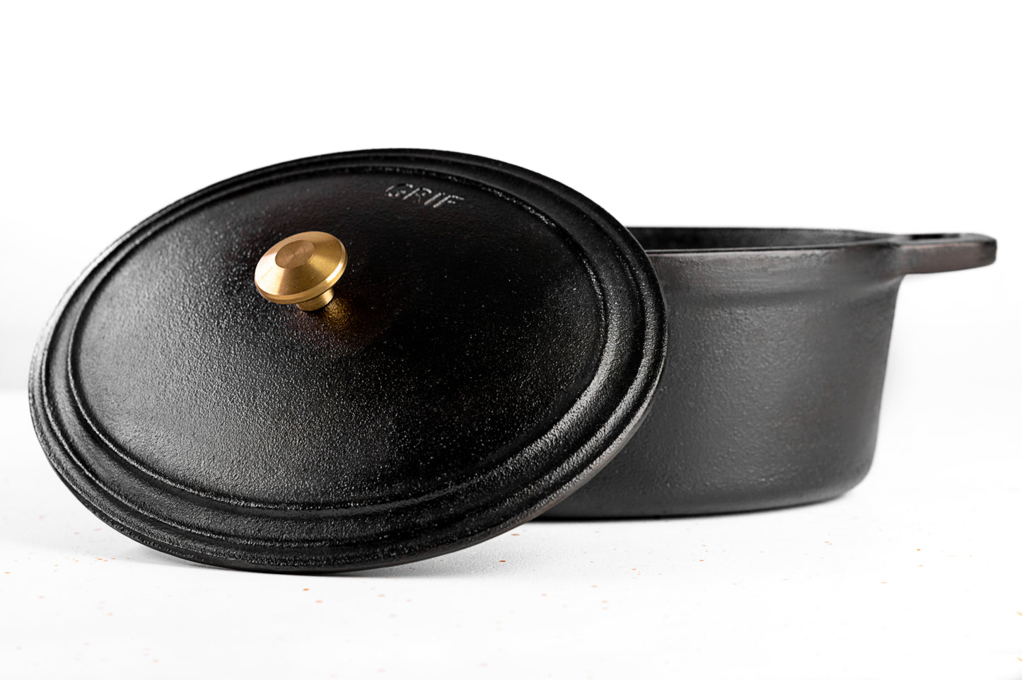 28 CM OVAL DUTCH OVEN