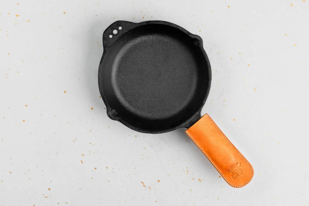 20 CM CAST IRON SKILLET