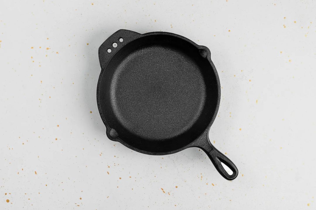 25 CM CAST IRON SKILLET
