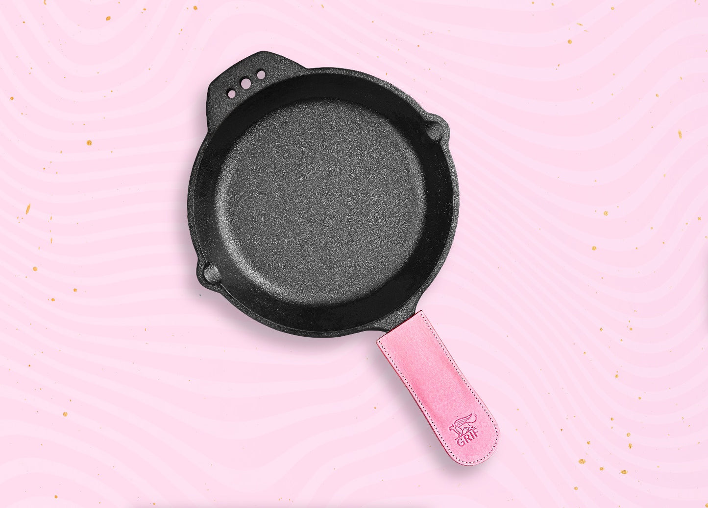 SET EL HABAYEB: 25 CM CAST IRON SKILLET AND A LIMITED EDITION PINK LEATHER HANDLE COVER